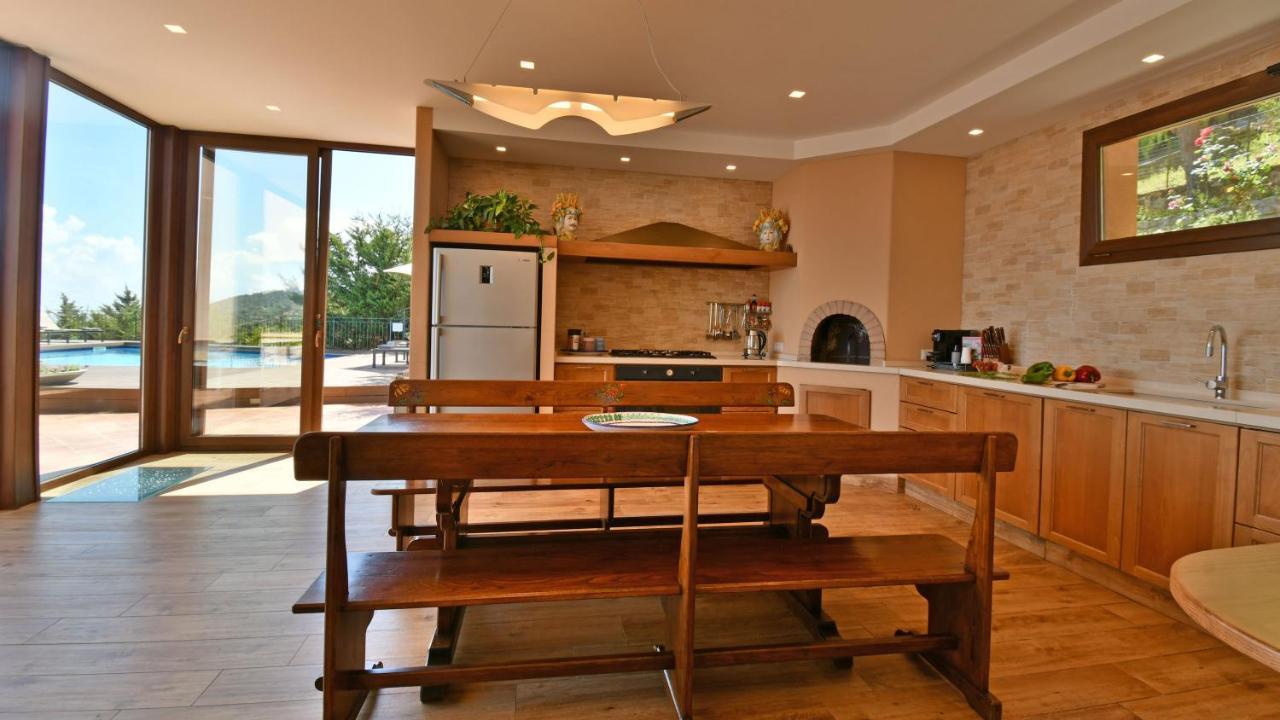 Villa Provenza 12&4, Emma Villas Cefalu Bagian luar foto